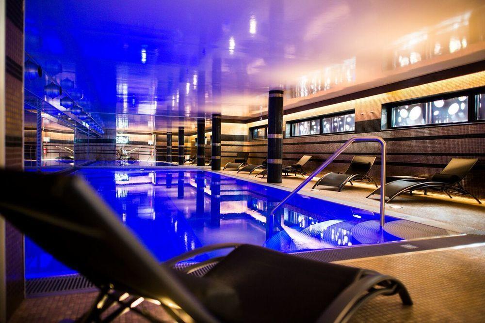 L'Hermitage Gantois, Autograph Collection Lille Zewnętrze zdjęcie The swimming pool at the hotel